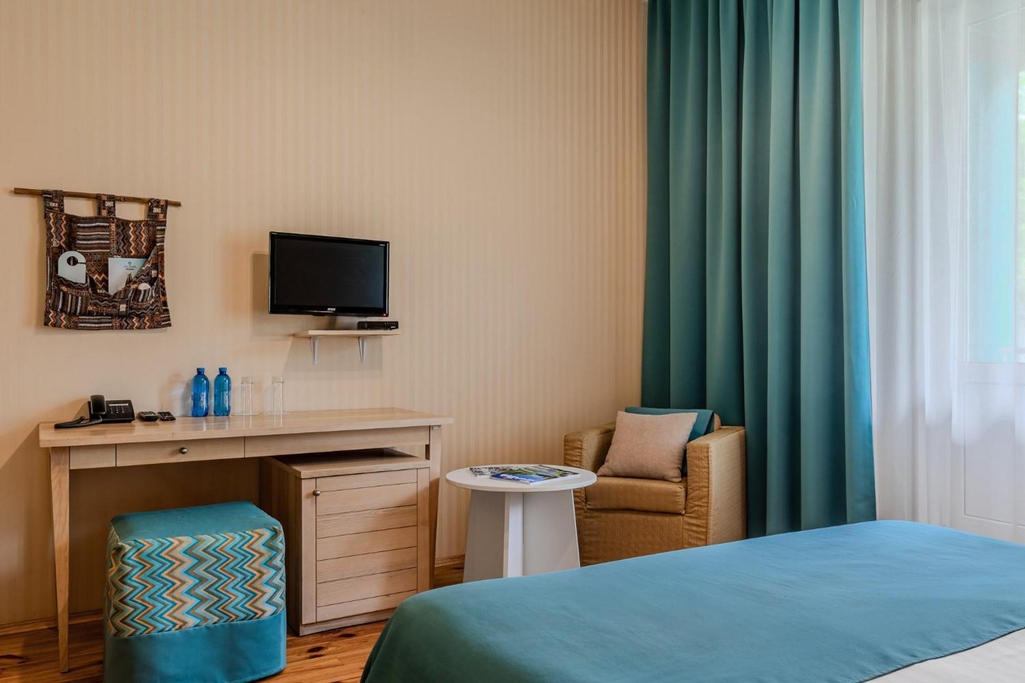 Seasons Spa Boutique Hotel Kozyn Bilik gambar