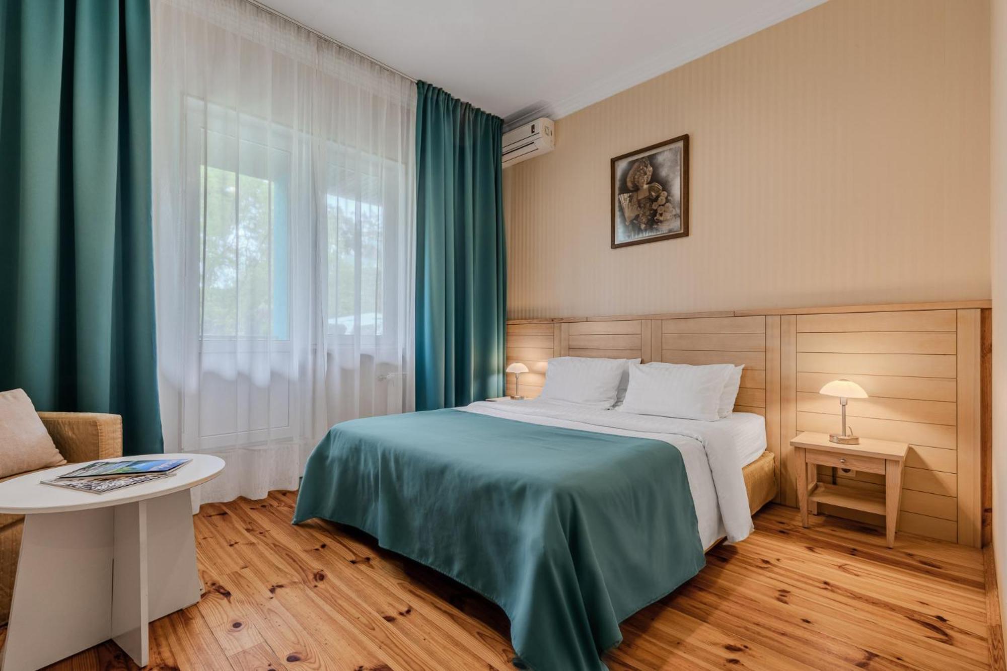 Seasons Spa Boutique Hotel Kozyn Luaran gambar